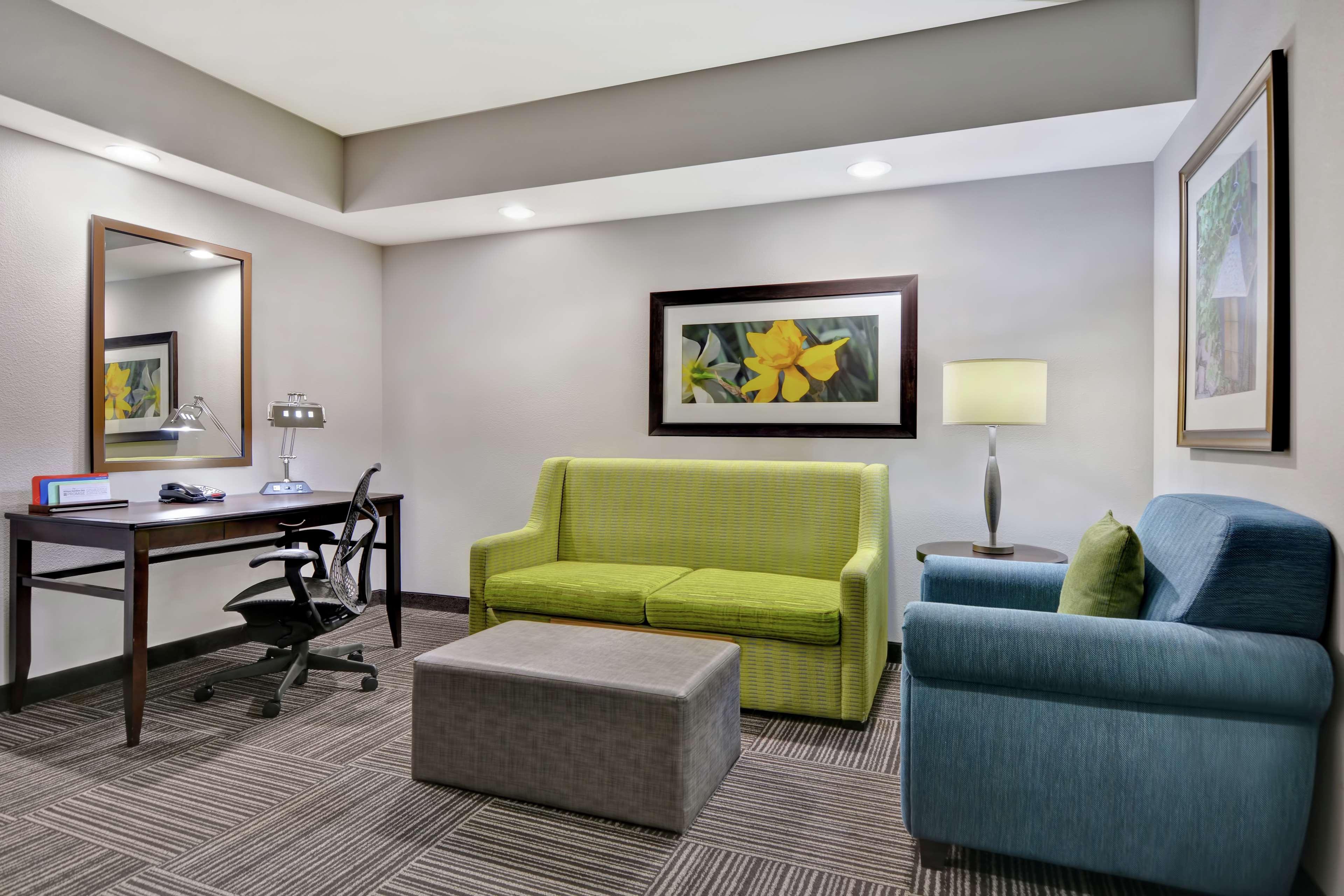 Hilton Garden Inn And Fayetteville Convention Center Zewnętrze zdjęcie