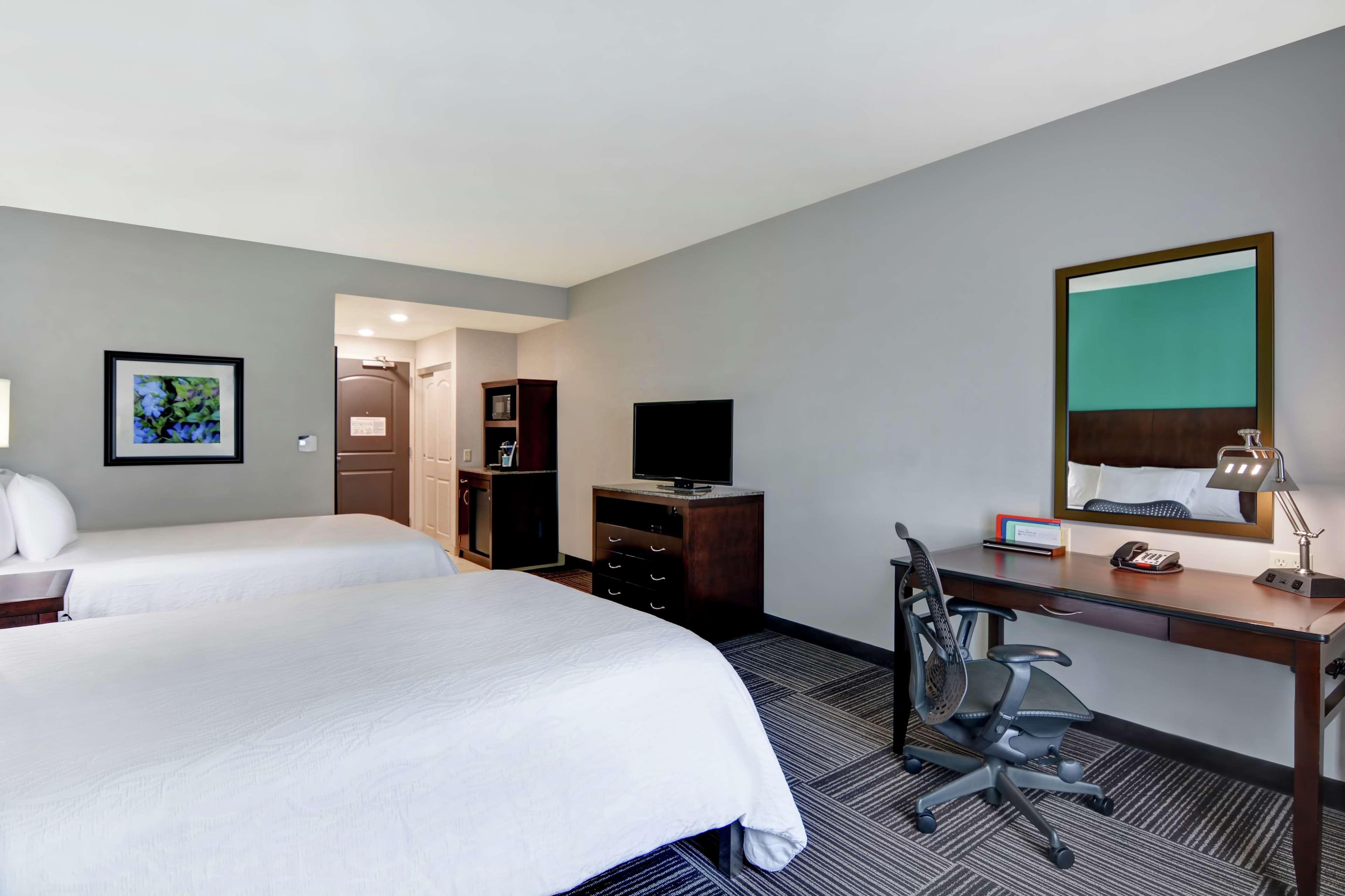Hilton Garden Inn And Fayetteville Convention Center Zewnętrze zdjęcie
