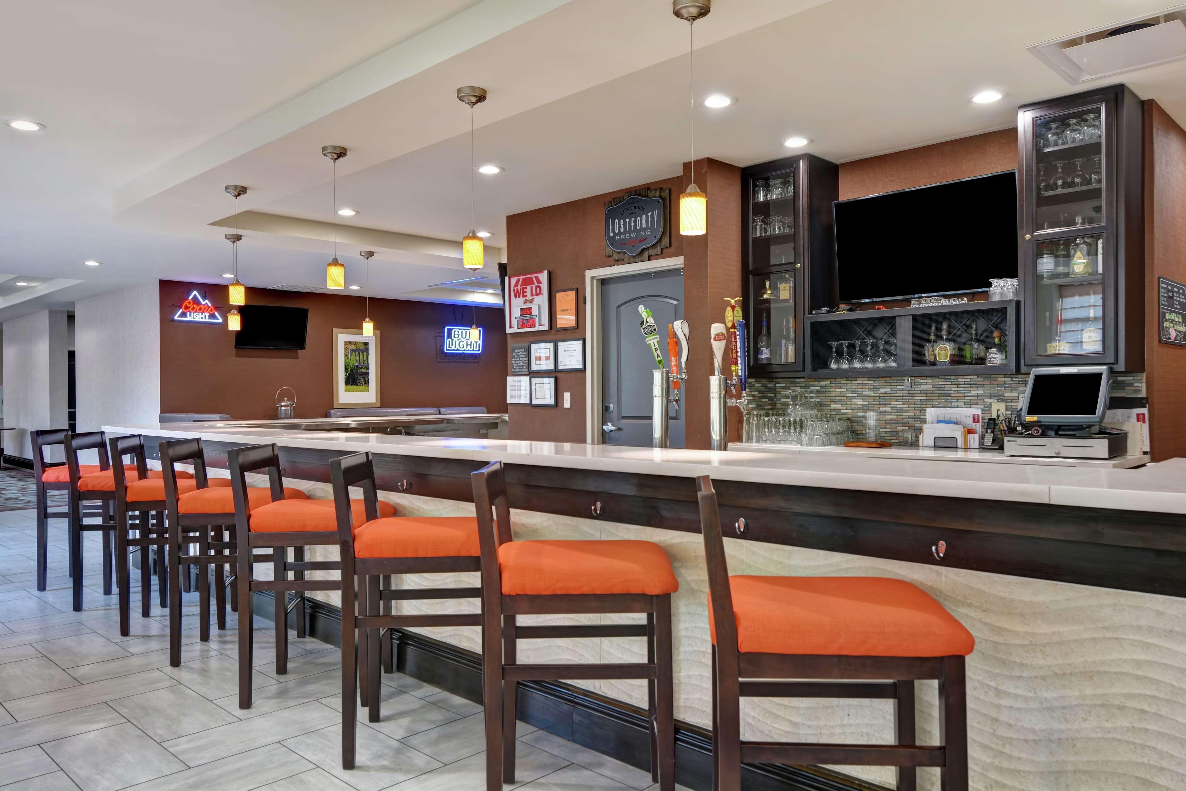 Hilton Garden Inn And Fayetteville Convention Center Zewnętrze zdjęcie