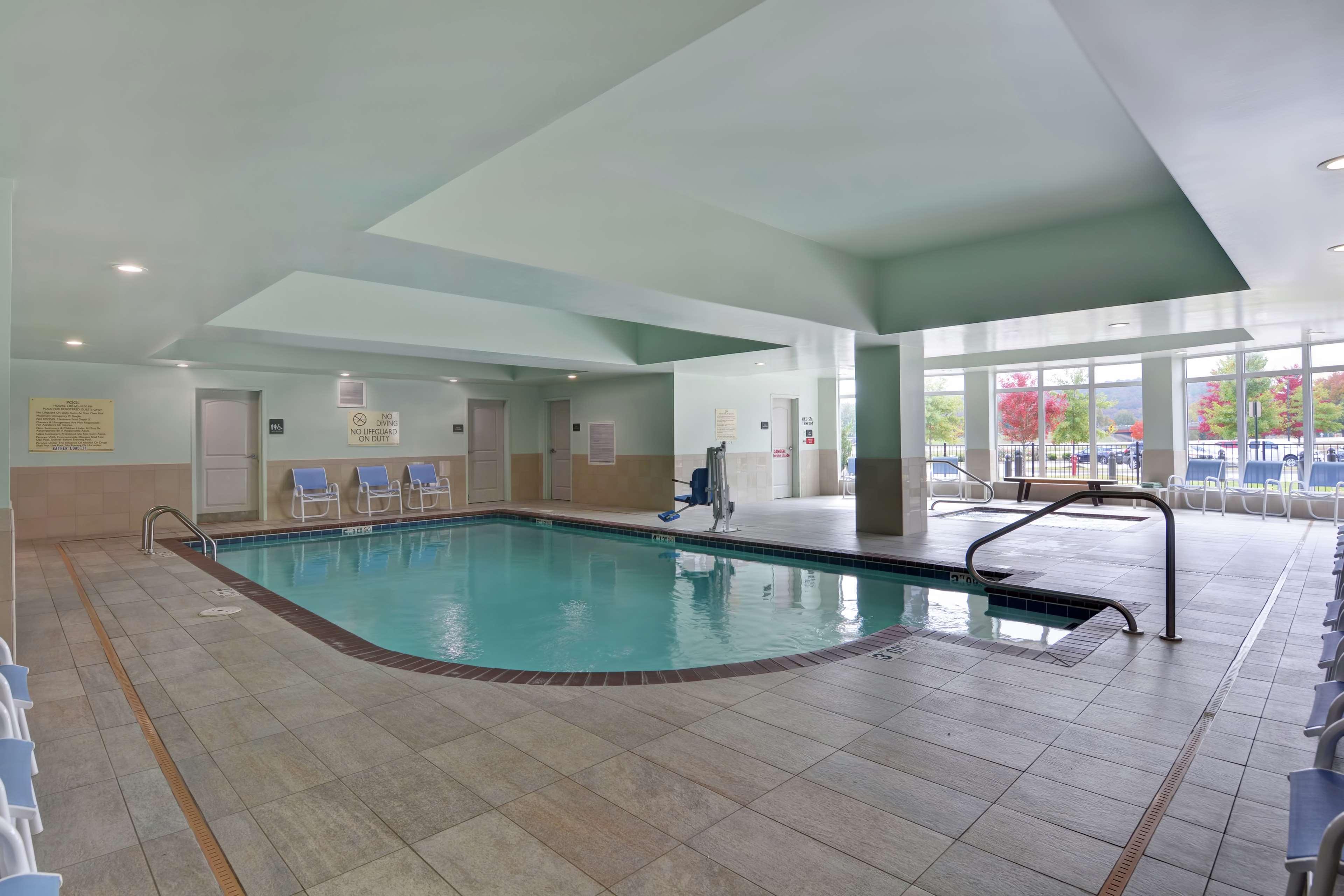 Hilton Garden Inn And Fayetteville Convention Center Zewnętrze zdjęcie