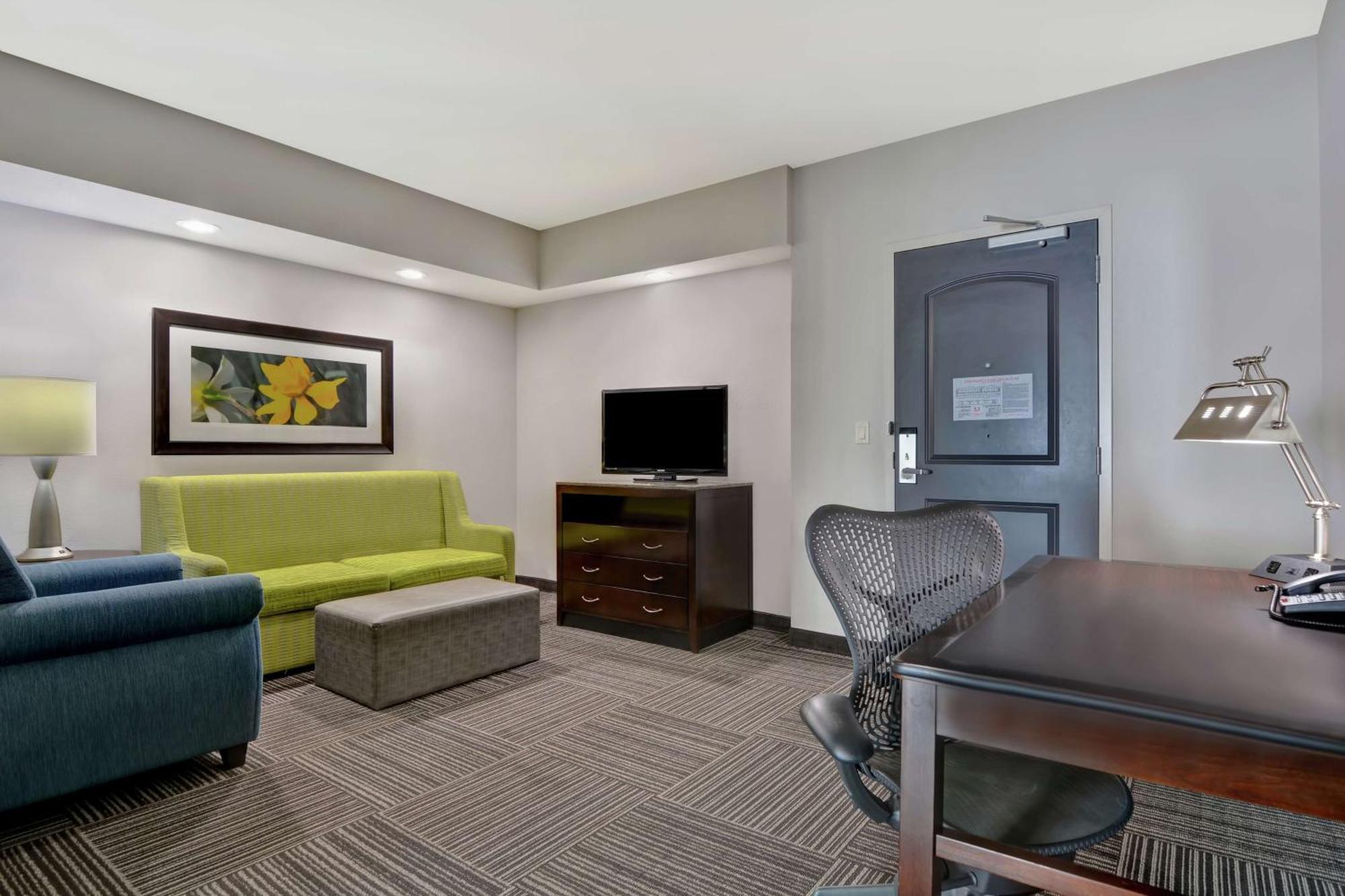 Hilton Garden Inn And Fayetteville Convention Center Zewnętrze zdjęcie
